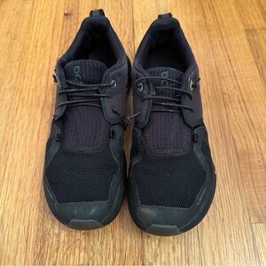 On Kids Youth Black Athletic Running Shoes 3YD11440485 Size Youth US 4.5 Brand N